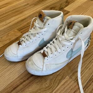 Nike Women's Blazer Mid 77 White Indigo Sneakers